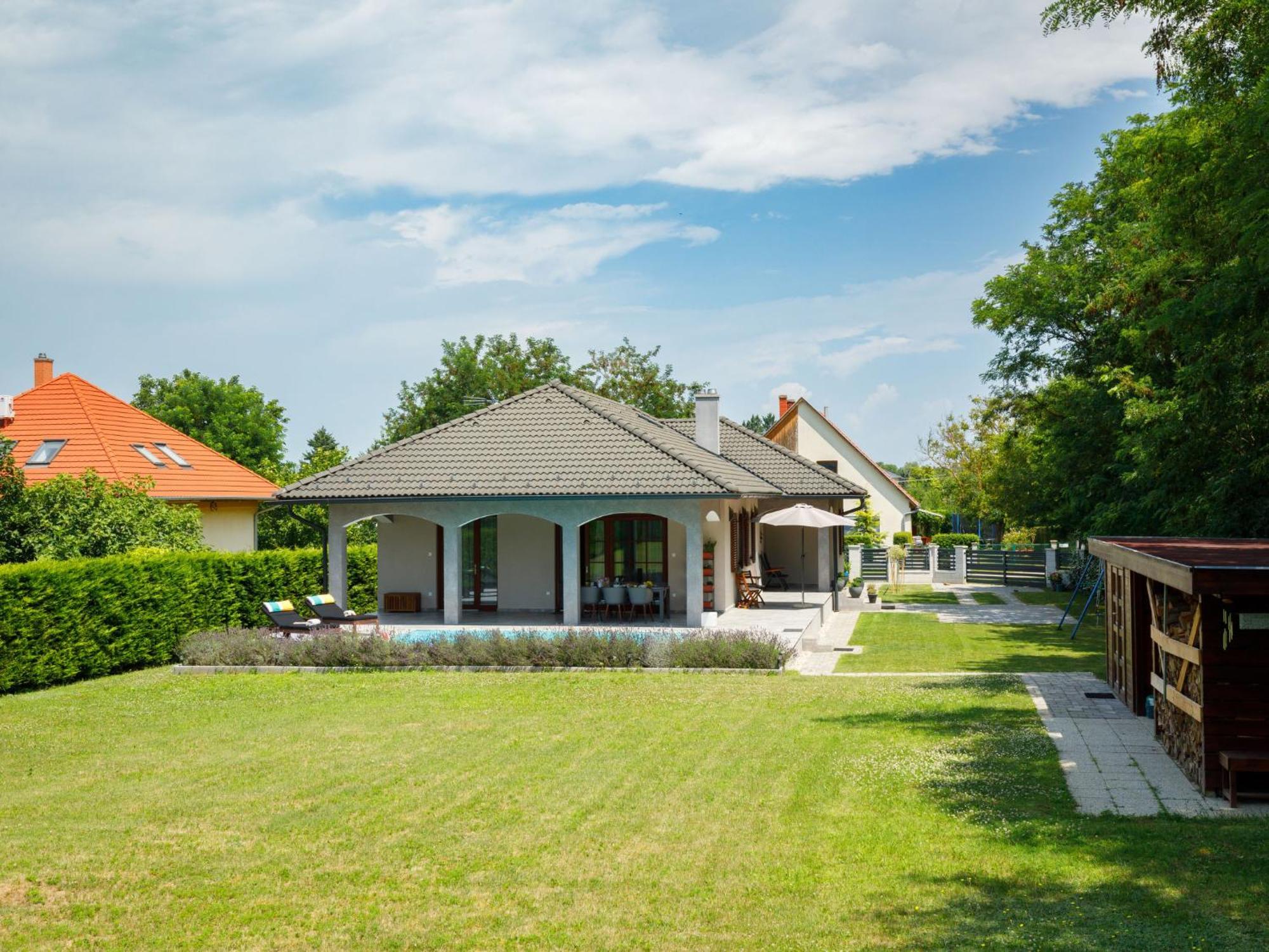Villa Aschbacher By Interhome บาลาตอนเซเมช ภายนอก รูปภาพ